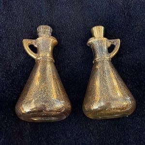 Hazel-Atlas Antique Gold Glitter Oil & Vinegar Set